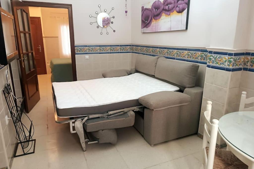 Tipico Y Pintoresco Patio De Vecinos, Con Encanto Sevilha Exterior foto